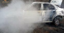 У Новомосковському районі пенсіонер ледь не згорів у своєму авто