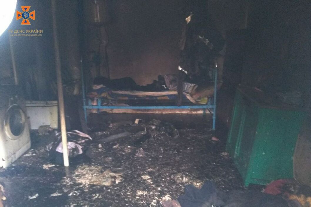 Не вдалося врятувати: на Дніпропетровщині двоє людей загинуло у пожежі