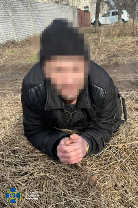 СБУ затримала інформаторів, які звітували ворогу про роботу українських військових частин