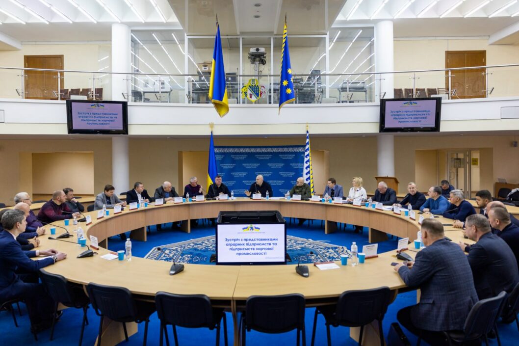 На Дніпропетровщині стартувала весняна посівна: роботи тривають у трьох районах області