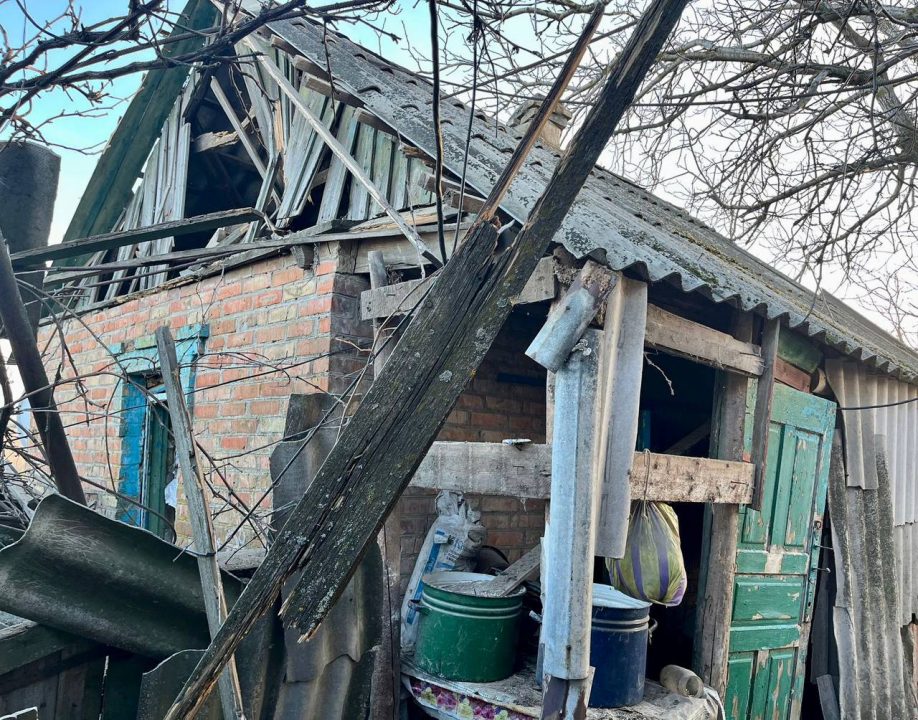 Російські окупанти обстріляли Нікопольський район Дніпропетровщини: є постраждалі