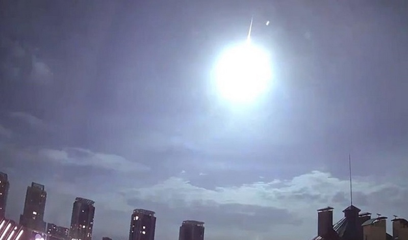 Офіційно: стало відомо про причини спалаху у нічному небі над Києвом 