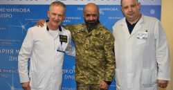 "Мозок було видно назовні": у лікарні імені Мечникова розповіли, як рятували Масі Наєма у Дніпрі