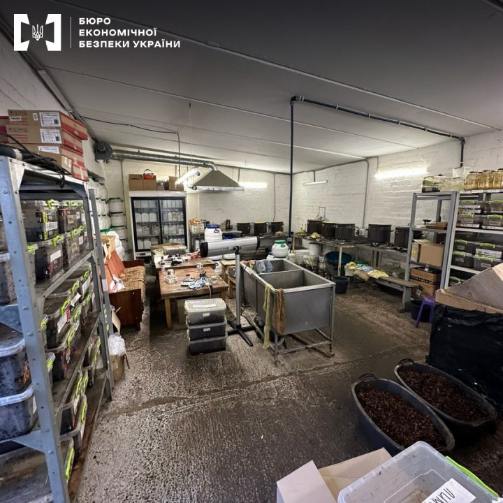 На Дніпропетровщині викрили масштабну схему підпільного тютюнового виробництва - рис. 2