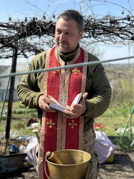 Христос воскрес, жить будет Украина: воины 93-й ОМБр встречали Пасху (Фото)