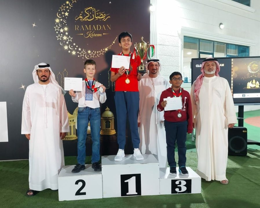 Юний український шахіст зайняв друге місце на дитячому турнірі в ОАЕ та віддав нагороду 93-й ОМБр “Холодний Яр”