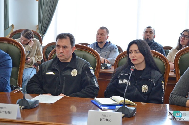 На Дніпропетровщині підбили підсумки роботи з протидії дитячій наркоманії та оновили склад координаційної ради