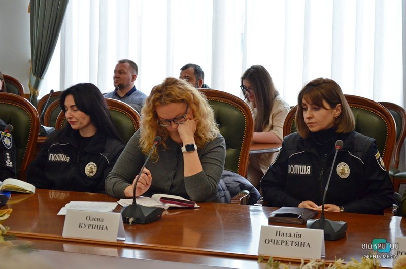 На Дніпропетровщині підбили підсумки роботи з протидії дитячій наркоманії та оновили склад координаційної ради