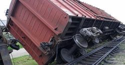В Кривом Роге перевернувшийся вагон раздавил помощника машиниста - рис. 18