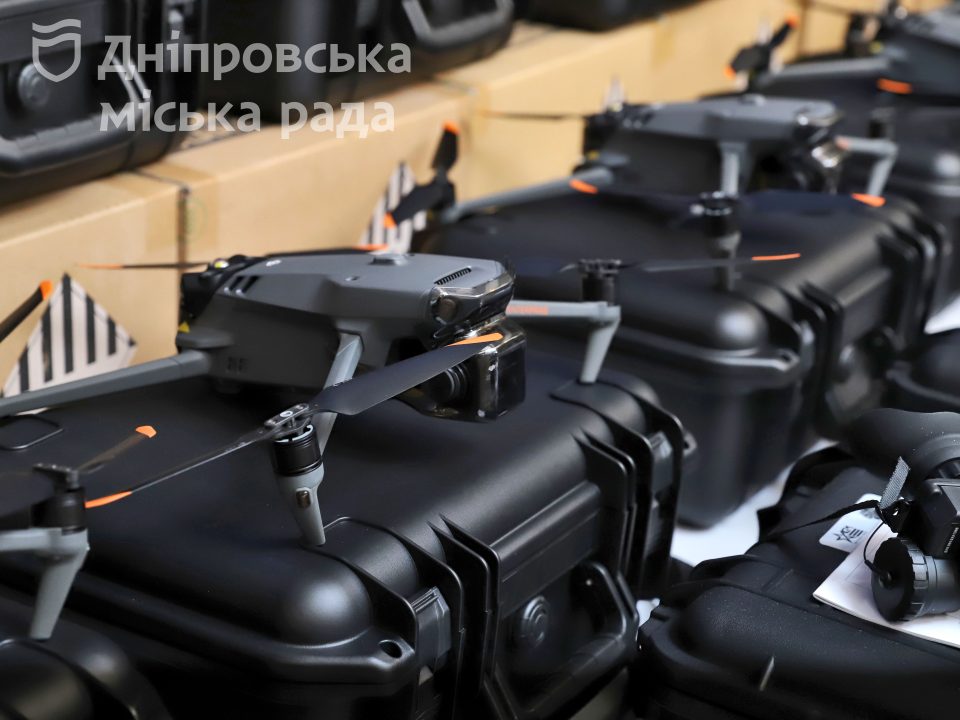 Допомога від Дніпра: Філатов показав рекордну партію техніки, яку місто придбало для ЗСУ - рис. 4