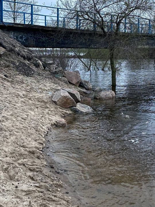 В Каменском река Днепр поднялась выше обычного уровня: началось подтопление низинных районов
