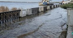 Значительная часть прибрежных территория Днепропетровщины остается подтопленной: ситуация на утро 20 апреля - рис. 11