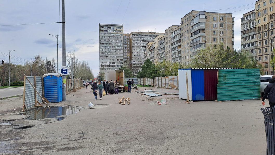 В Днепре на ж/м Солнечный все же начали застраивать одну из зеленых зон