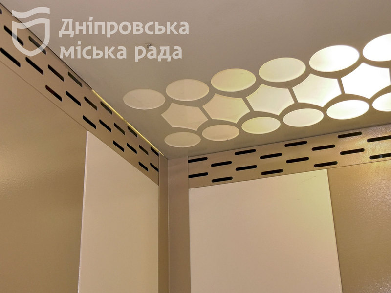 «Профильные службы имеют на это четкое указание»: мэр Днепра проверил обновление лифтов в домах - рис. 4