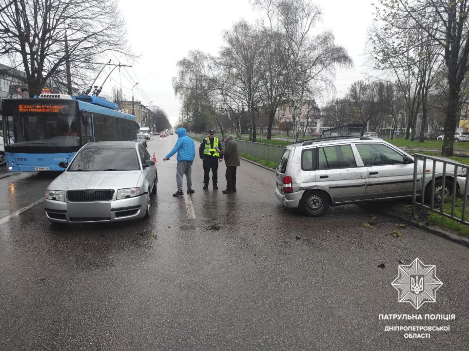У двох районах Дніпра сталися аварії: де ускладнено рух у місті - рис. 2