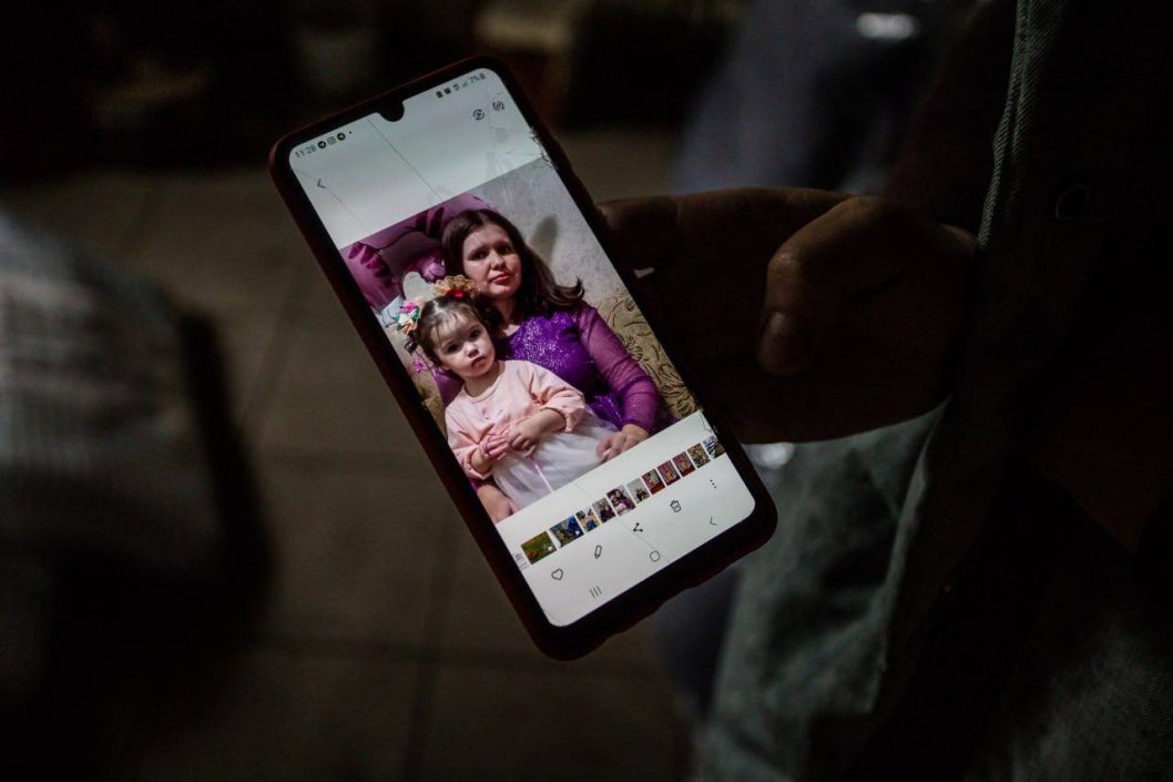 Намагалась врятувати дитину від війни: історія загиблої дніпрянки та її 2-річної доньки