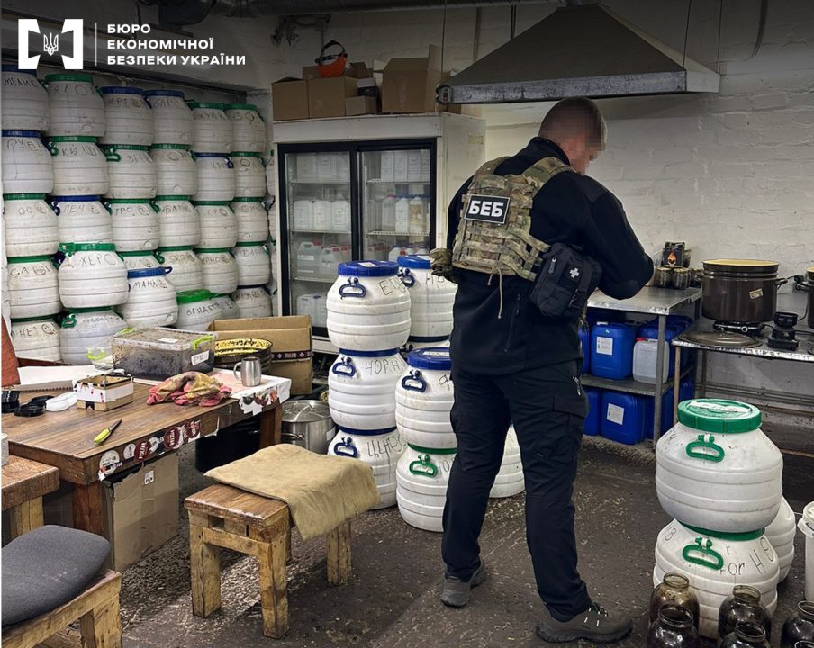 На Дніпропетровщині викрили масштабну схему підпільного тютюнового виробництва - рис. 3