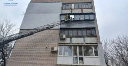 У Новомосковську дитина опинилася зачиненою в квартирі, викликали рятувальників
