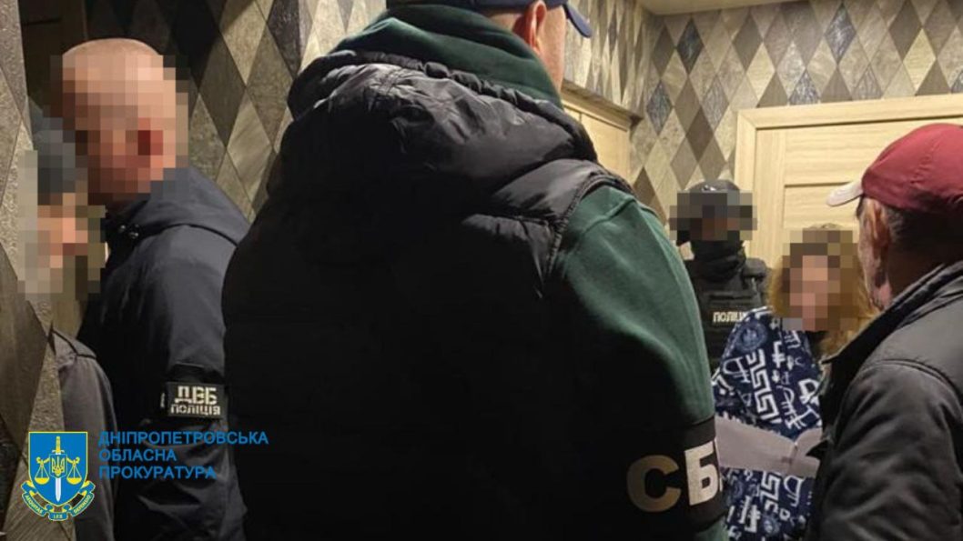 Щомісяця збагачувались на 10 мільйонів гривень: у Дніпрі судитимуть 7 наркозбувачів