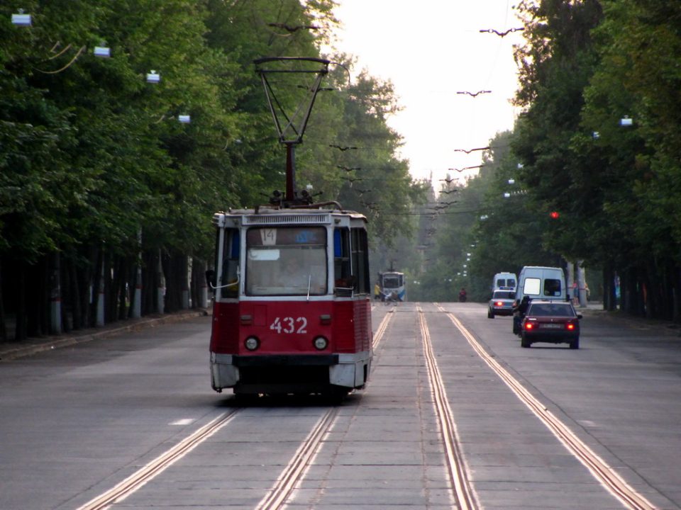 У Дніпрі деякі трамваї тимчасово змінили рух: подробиці