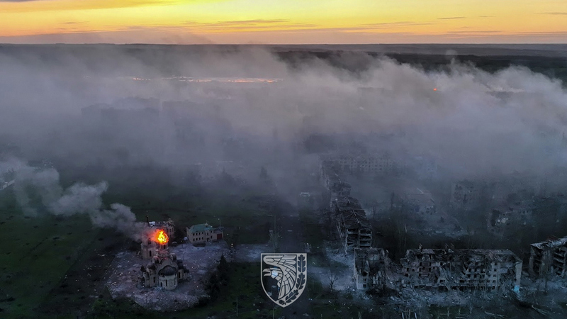 Бійці дніпровської 93 ОМБр «Холодний яр» показали кадри зруйнованого з Бахмуту