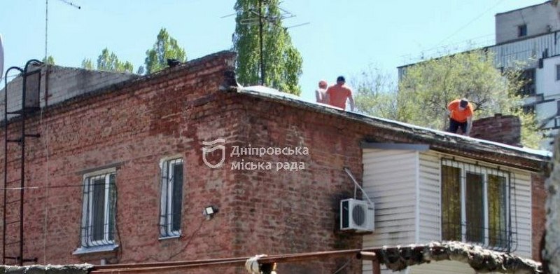 Міжпанельні шви, покрівля:  у Дніпрі продовжують ремонтувати житловий фонд