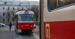 У середмісті Дніпра водій заблокував рух трамваїв №1