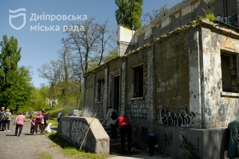 Дніпро піклується про стадіони міста та шукає різні шляхи, аби відновлювати їх для мешканців