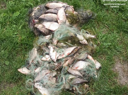 На Днепропетровщине полиция задержала двух браконьеров, выловивших рыбы на 205 тысяч гривен - рис. 1