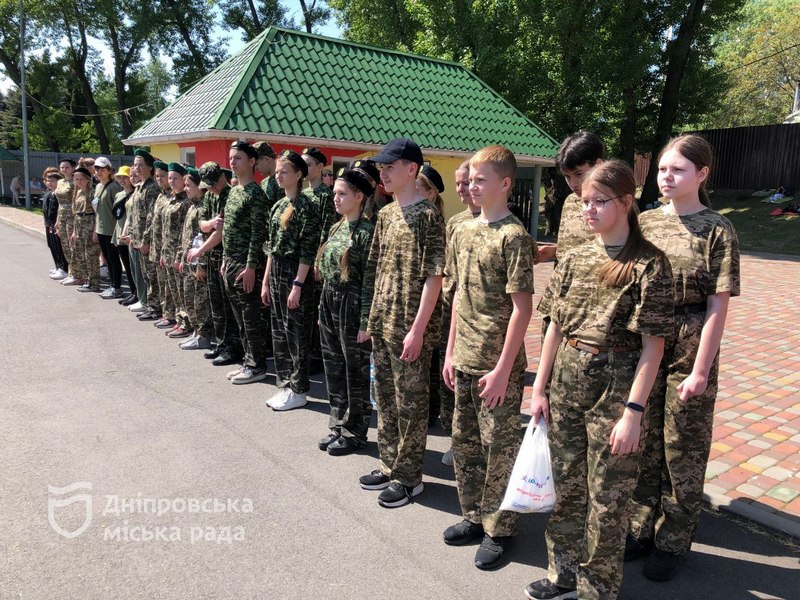 Гра «Сокіл» («Джура»), майстер-клас для дітей у шелтері для ВПО: інспекційний обʼїзд чергової по місту