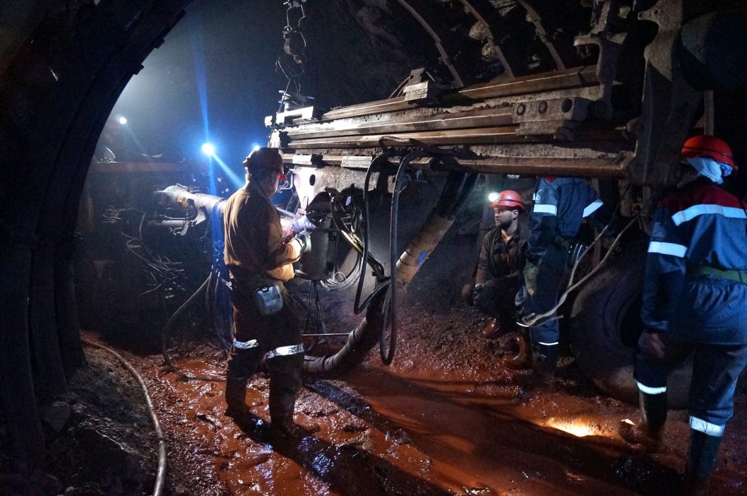 В Кривом Роге находится самая глубокая железнорудная шахта в мире