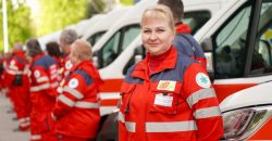 В Днепре Областному центру экстренной медицинской помощи передали 36 машин скорой помощи - рис. 11