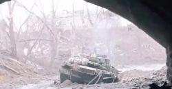 Історія "Зайка": бійці 93-й ОМБр розповіли про трофейний танк, на якому били ворога - рис. 10
