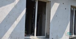 Нарахували близько 18 вибухів: у Дніпрі внаслідок нічної атаки пошкоджені приватні будинки та заправка