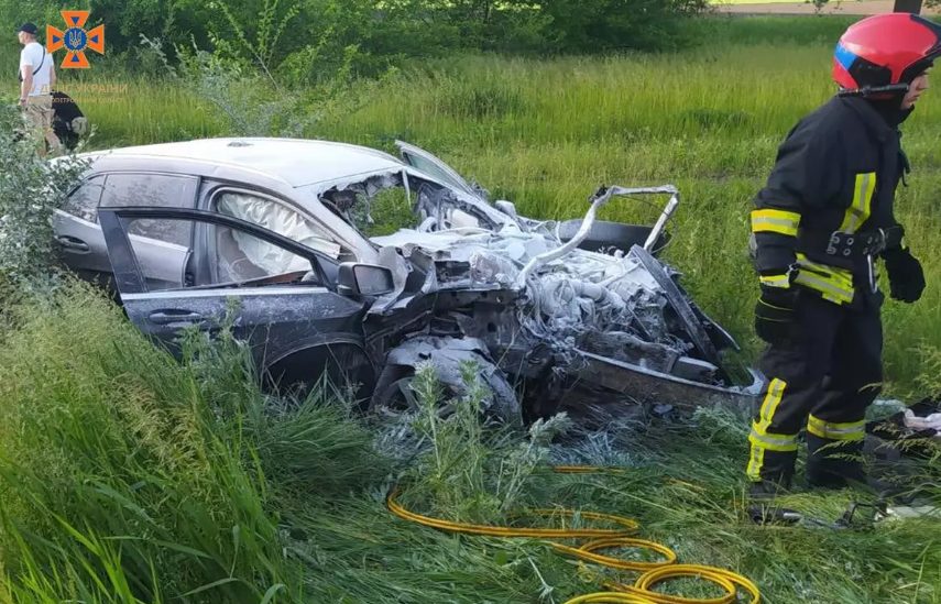 Є загиблі та травмовані: на Дніпропетровщині сталася аварія