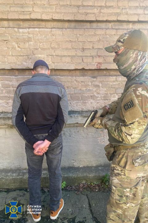 СБУ затримала ворожого інформатора, який наводив російські ракети на Слов’янськ - рис. 1