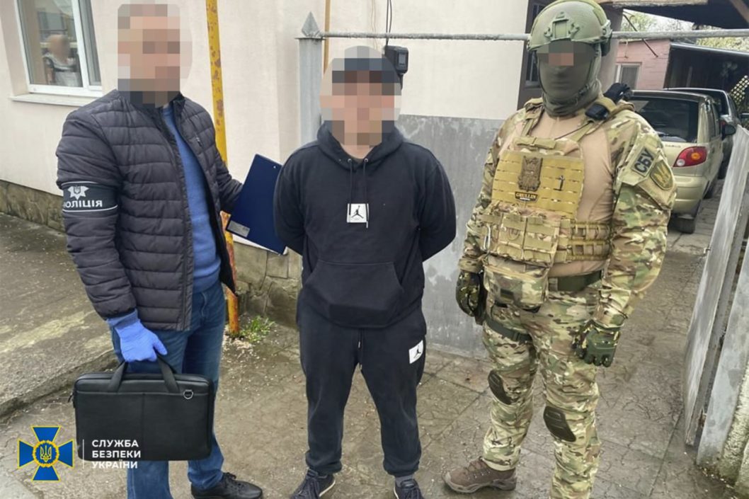 У Дніпрі СБУ знешкодила банду рекетирів, які тероризували бізнесменів - рис. 1