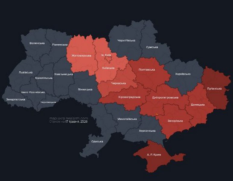 Перебувайте в укриттях: очільник Дніпропетровської облради попередив про загрозу ворожої атаки