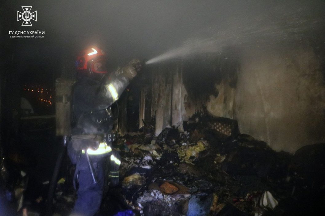 13 человек спасли, есть погибшие и пострадавшие: подробности пожара в многоэтажке в Днепре - рис. 3