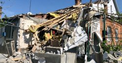 Российские оккупанты обстреляли Никополь: разрушения получил жилищный сектор - рис. 3