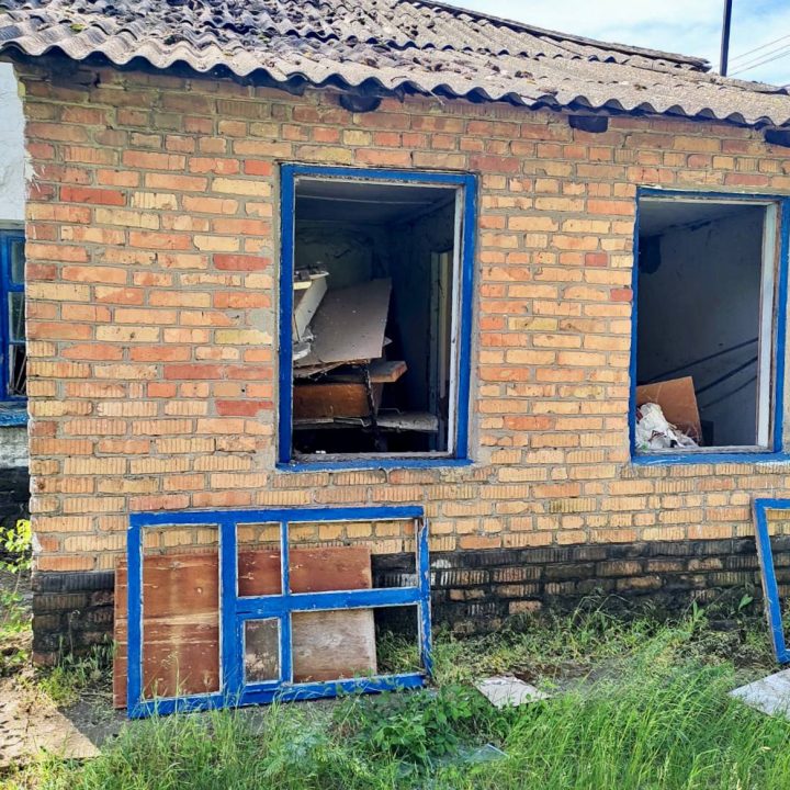 Російські окупанти обстріляли громади Дніпропетровщини: є руйнування - рис. 3