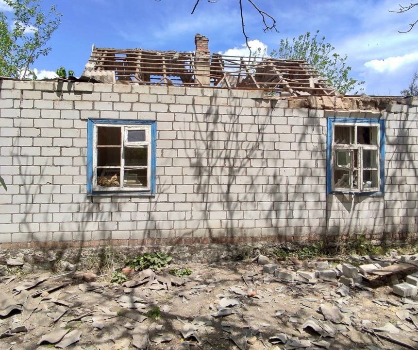 Російські окупанти обстріляли громади Дніпропетровщини: є руйнування - рис. 4
