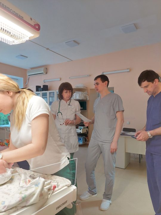 Дніпровські лікарі врятували життя немовляті з вродженою вадою серця - рис. 1