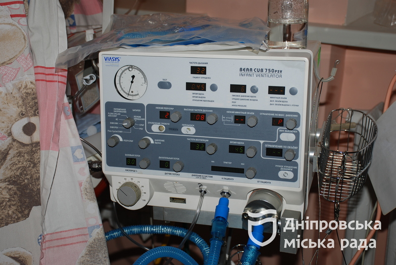 В Днепре спасают детей в первом в Украине отделении интенсивной терапии для новорожденных - рис. 6