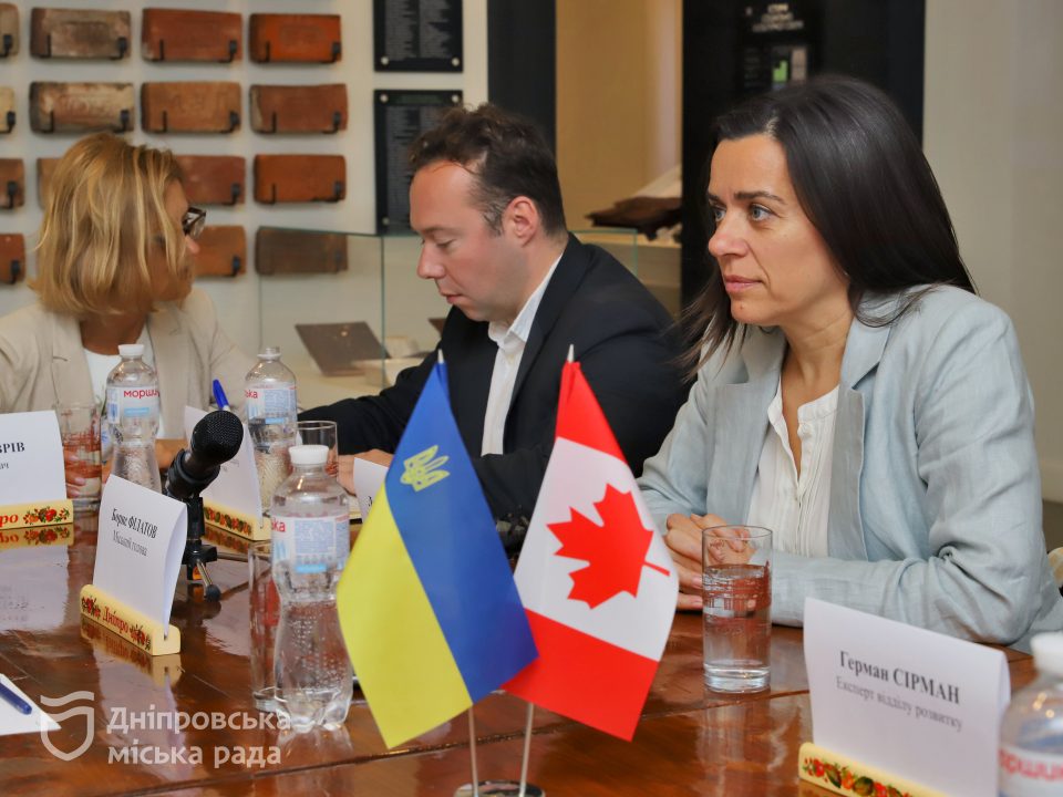Мер Дніпра обговорив перспективи співпраці з посолкою Канади