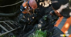 Як комунальники Дніпра ліквідовують аварії на мережах водопостачання - рис. 14