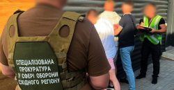 Пропонував відстрочку від мобілізації: на Дніпропетровщині «на гарячому» затримали працівника військкомату - рис. 10