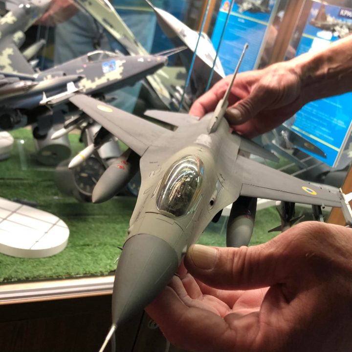 У Дніпрі «приземлився» перший літак F-16