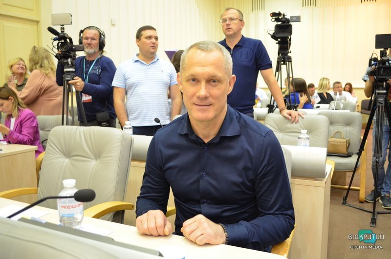 Облаштування укриттів, підтримка військових та ВПО: як у Дніпрі пройшла сесія облради