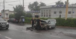 У Дніпрі на вулиці Марії Лисиченко сталася аварія